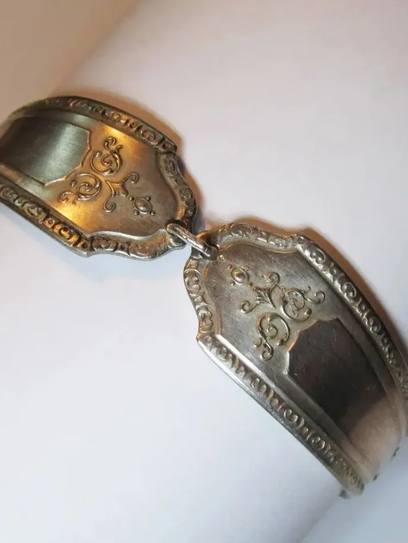Engraved Balinese silver bangle